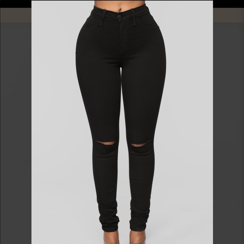 Fashion Nova Sz.9 Black Canopy Jeans